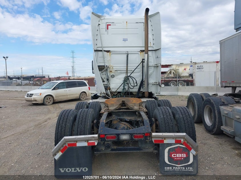 2015 Volvo Vn L VIN: 4V4NC9EH7FN174888 Lot: 12025701