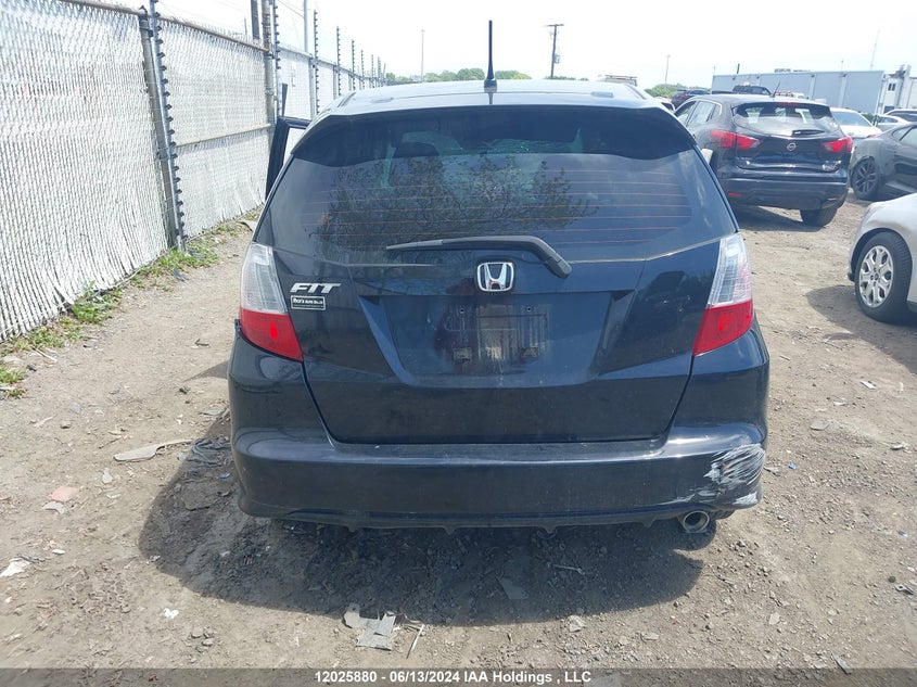 2013 Honda Fit Sport VIN: LUCGE8H78D3000411 Lot: 12025880