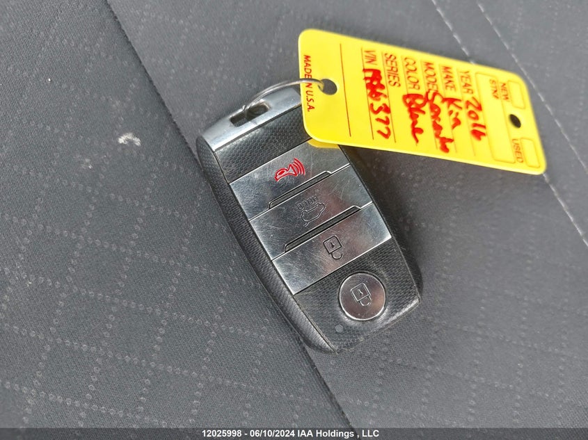 2016 Kia Sorento VIN: 5XYPG4A19GG075941 Lot: 12025998