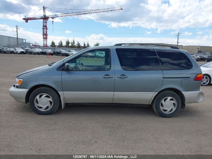 2000 Toyota Sienna Le/Xle VIN: 4T3ZF13CXYU216138 Lot: 12026767