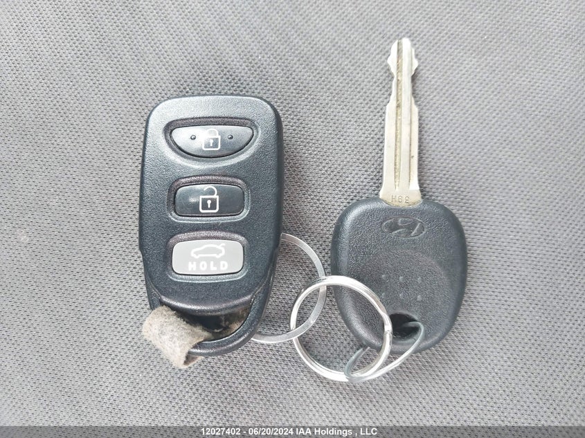 2012 Hyundai Elantra Gls/Limited VIN: 5NPDH4AE2CH129330 Lot: 12027402