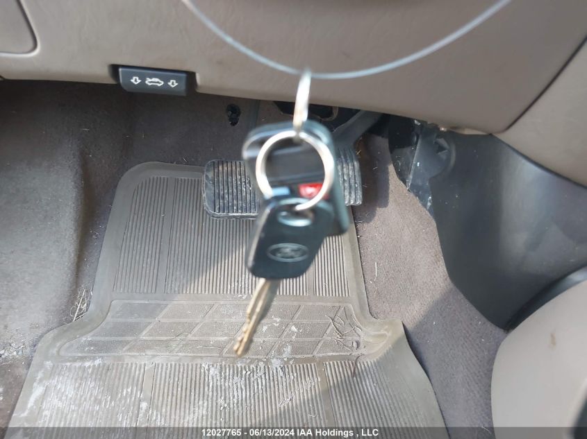 2004 Ford Focus VIN: 1FAFP38334W203530 Lot: 12027765