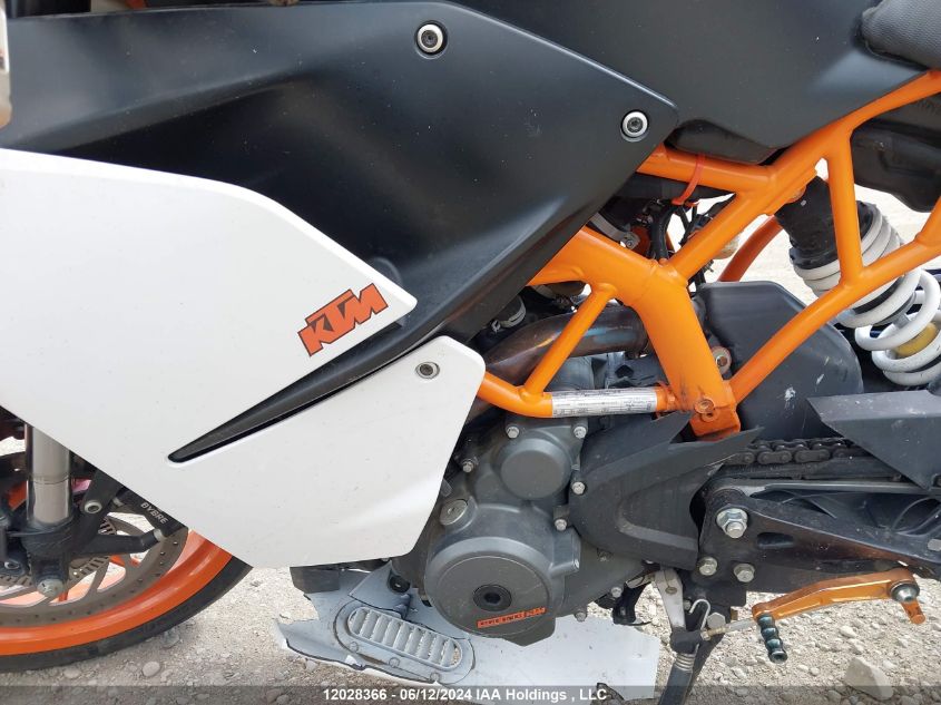 2015 Ktm 390 Duke VIN: MD2JYJ407FC221125 Lot: 12028366