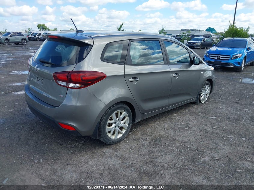 2017 Kia Rondo VIN: KNAHT8A38H7176618 Lot: 12028371