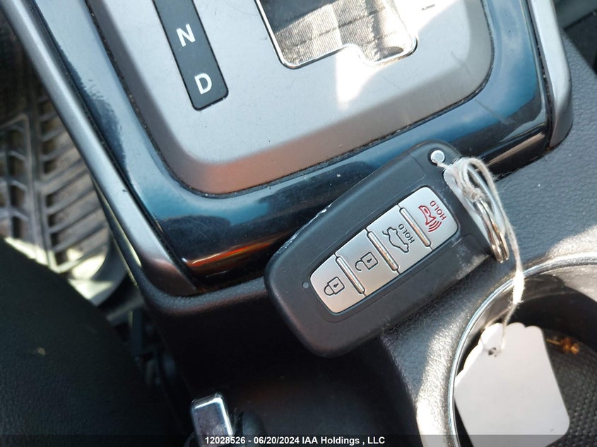 2013 Hyundai Elantra Limited VIN: 5NPDH4AE8DH441153 Lot: 12028526