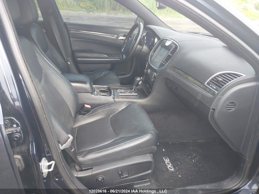 2011 Chrysler 300C VIN: 2C3CA6CTXBH572795 Lot: 12028616