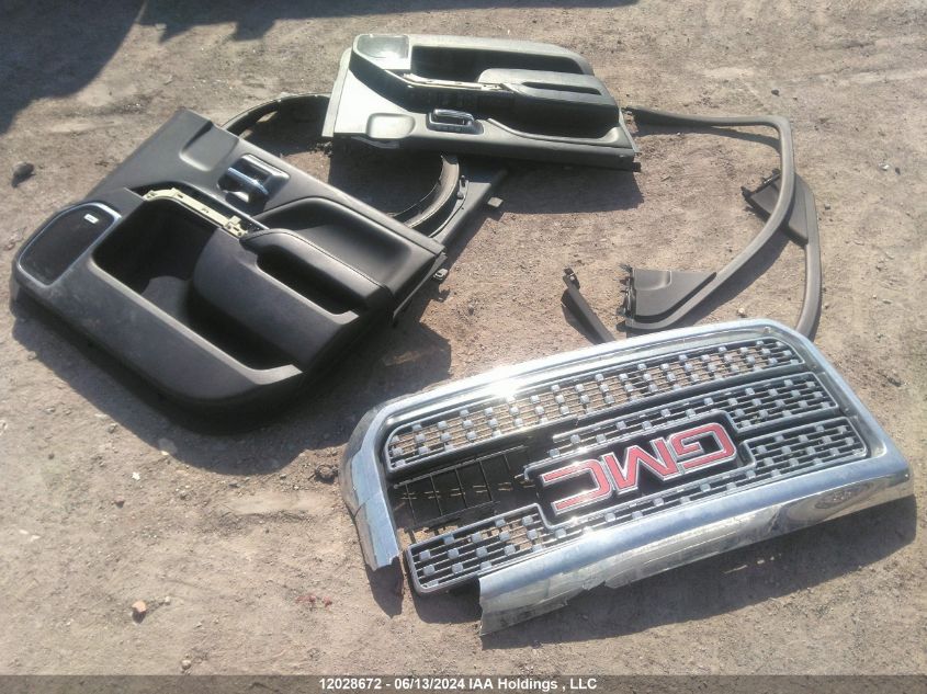 2018 GMC Sierra 2500Hd VIN: 1GT12UEY2JF123995 Lot: 12028672