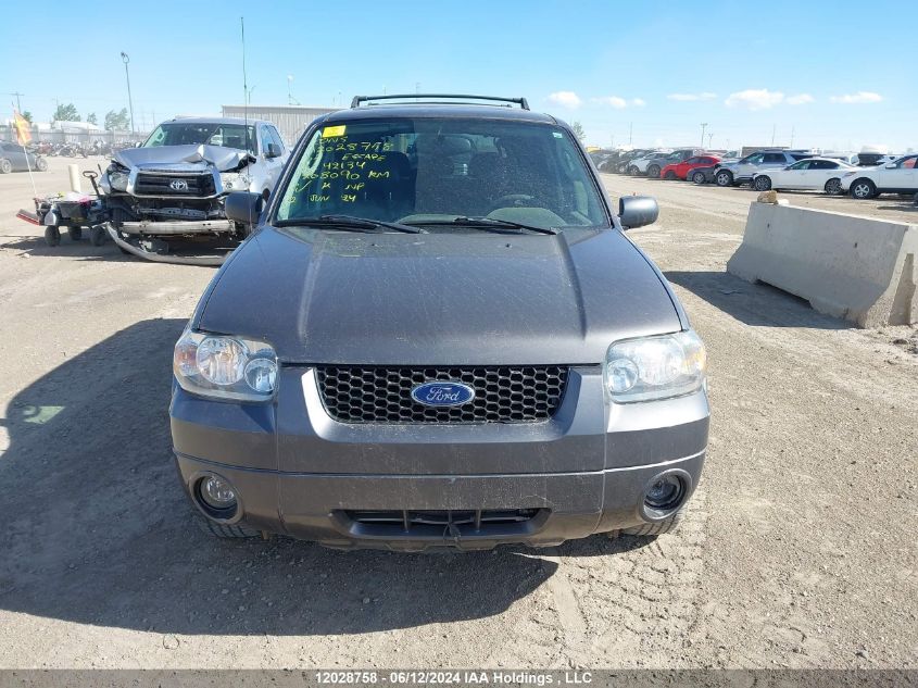 2005 Ford Escape Limited VIN: 1FMCU94115KC42134 Lot: 12028758