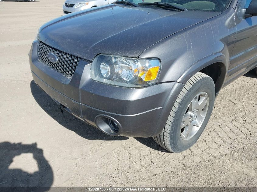 2005 Ford Escape Limited VIN: 1FMCU94115KC42134 Lot: 12028758