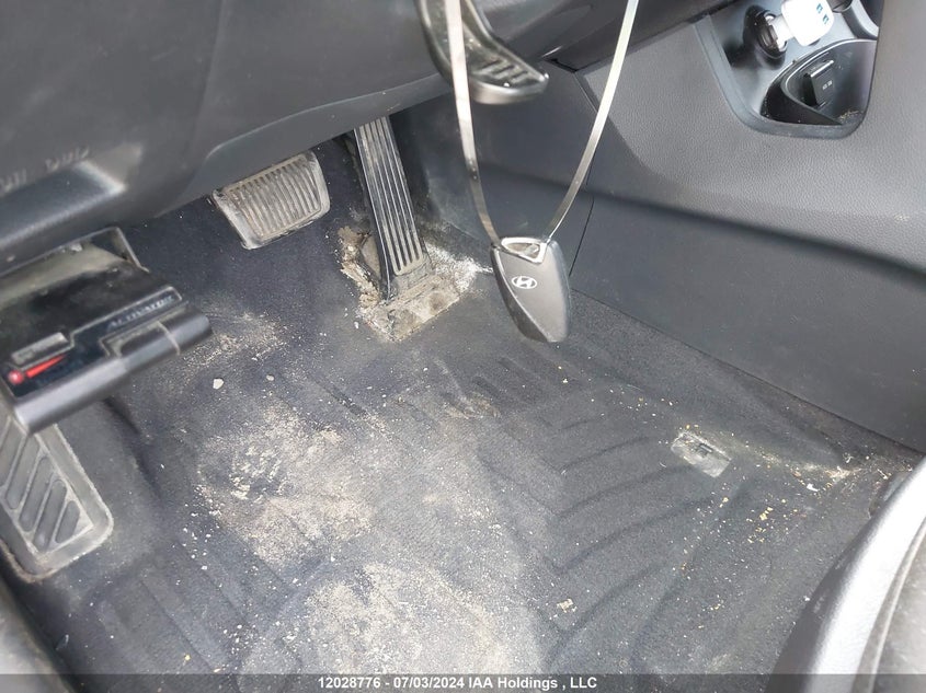 2015 Hyundai Santa Fe Sport 2.0T Premium VIN: 5XYZUDLA0FG294395 Lot: 12028776