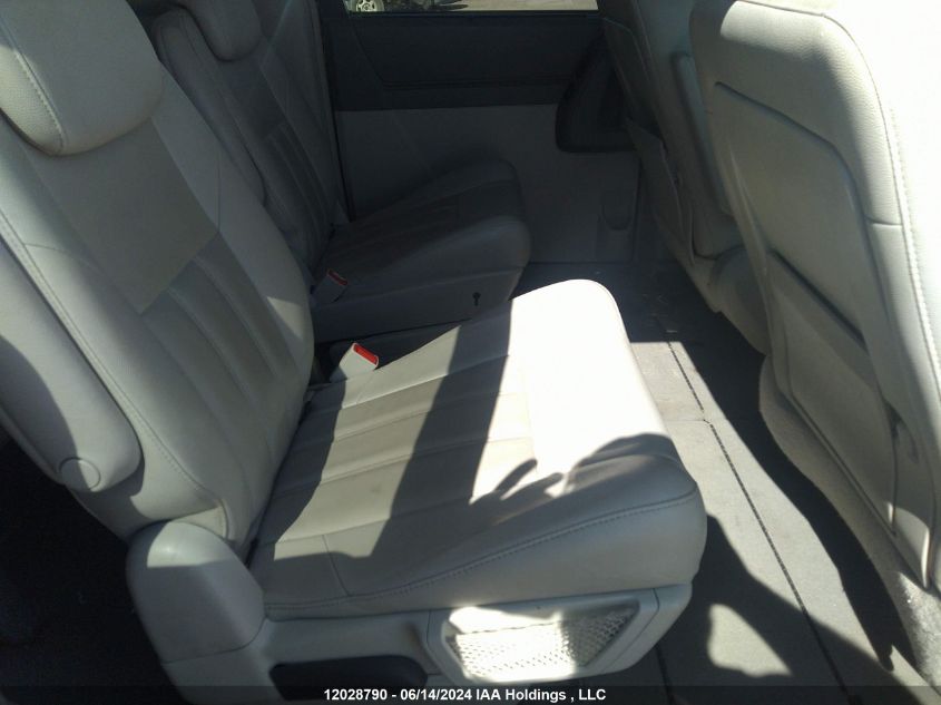 2008 Chrysler Town & Country Touring VIN: 2A8HR54P88R811357 Lot: 12028790