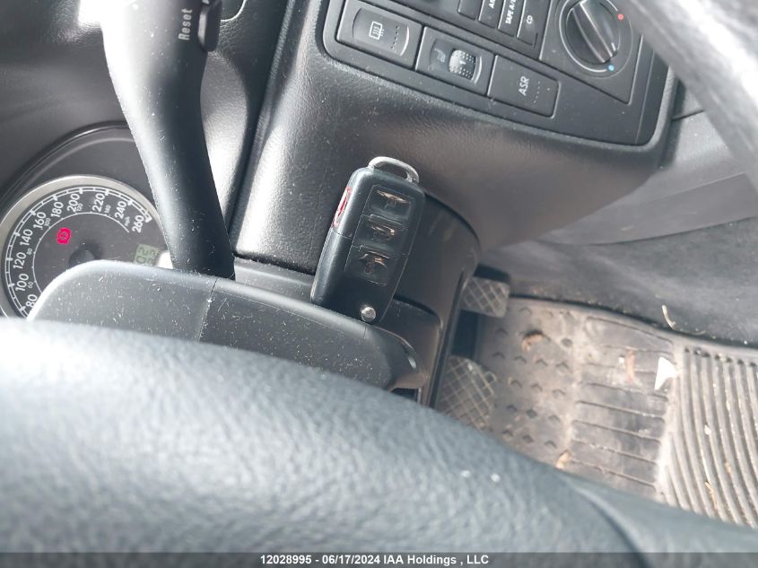 2002 Volkswagen Passat Gls VIN: WVWPD63B32P244772 Lot: 12028995