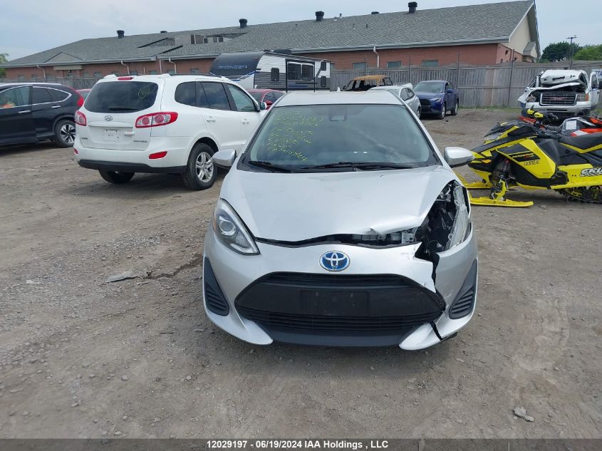 2018 Toyota Prius C VIN: JTDKDTB3XJ1610800 Lot: 12029197