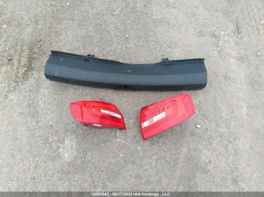 2016 Audi A4 Komfort Plus VIN: WAUBFCFL6GA010639 Lot: 12029342