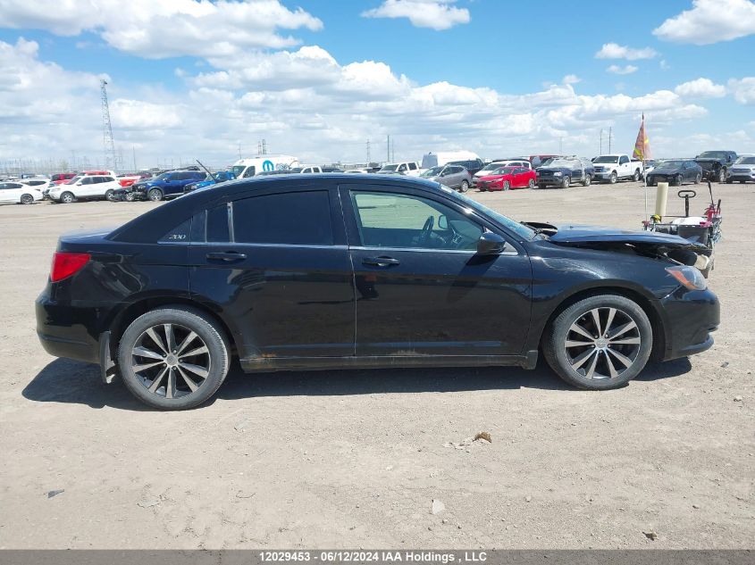 2013 Chrysler 200 S VIN: 1C3CCBHG7DN668215 Lot: 12029453