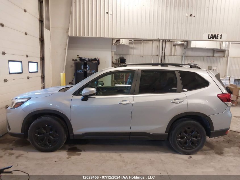 2019 Subaru Forester Premium VIN: JF2SKEDC1KH532688 Lot: 12029456