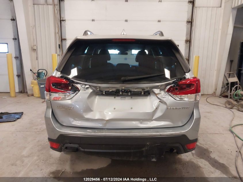 2019 Subaru Forester Premium VIN: JF2SKEDC1KH532688 Lot: 12029456