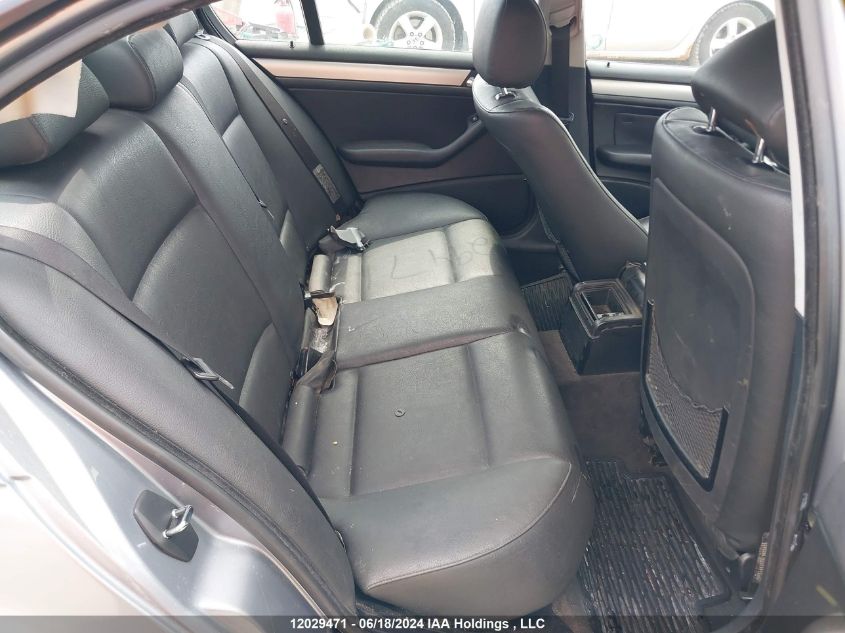 2004 BMW 3 Series VIN: WBAEV13494KL10781 Lot: 12029471