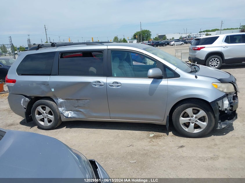 2011 Toyota Sienna Le VIN: 5TDKK3DC6BS097536 Lot: 12029561