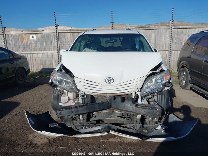 2016 Toyota Sienna Le VIN: 5TDKK3DC6GS700427 Lot: 12029647