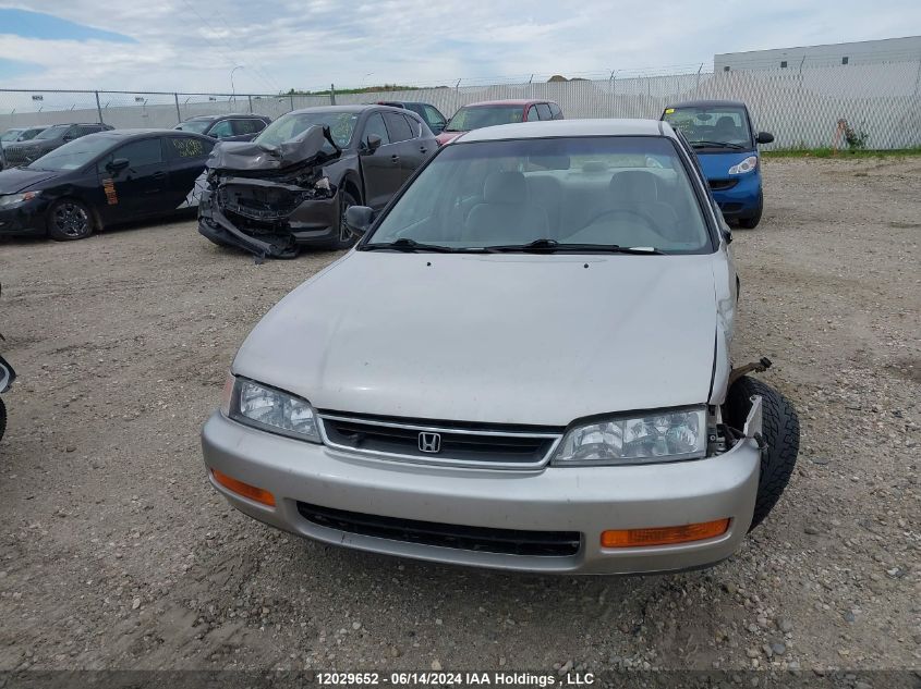 1996 Honda Accord Lx VIN: 1HGCD5618TA805226 Lot: 12029652
