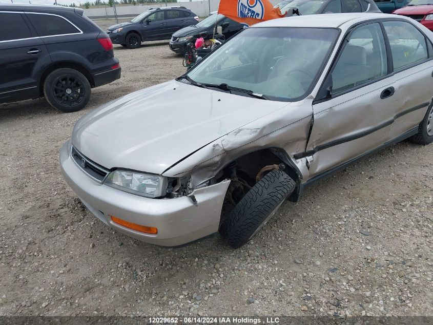 1996 Honda Accord Lx VIN: 1HGCD5618TA805226 Lot: 12029652