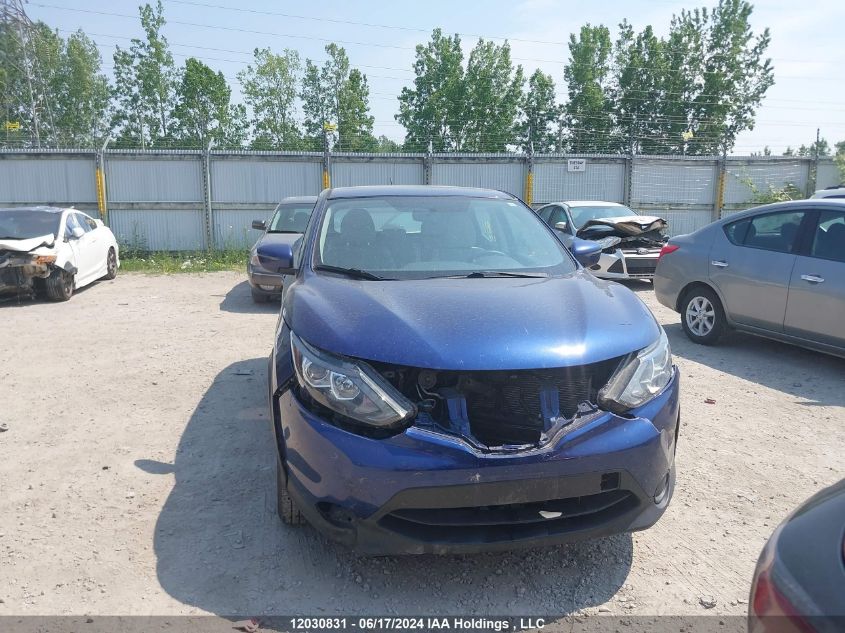 JN1BJ1CP5JW181585 2018 Nissan Qashqai S 4Dr2Wd