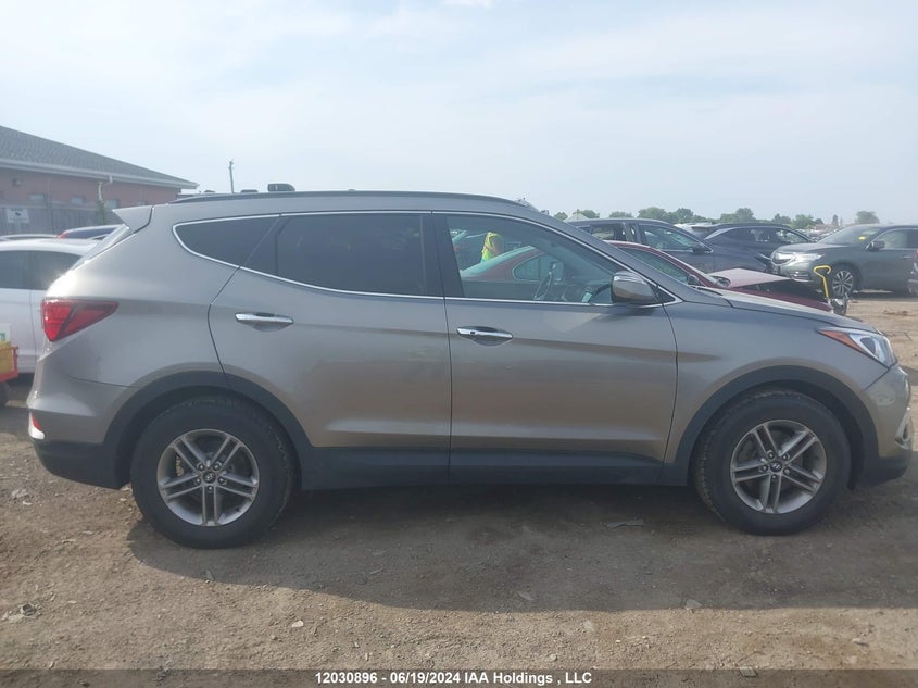 2017 Hyundai Santa Fe Sport 2.4 Luxury VIN: 5NMZUDLB8HH038779 Lot: 12030896