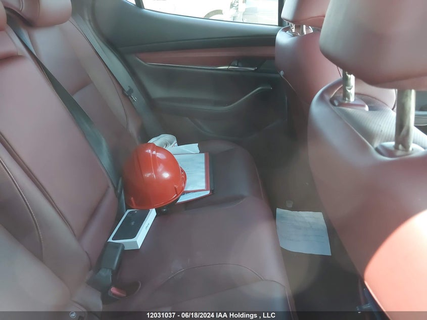 2019 Mazda 3 Preferred VIN: JM1BPAMM5K1147158 Lot: 12031037