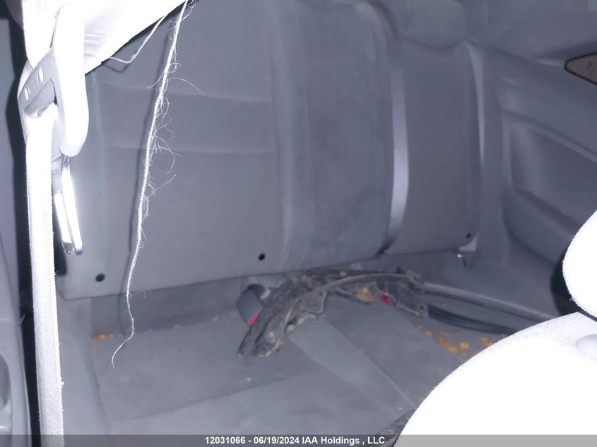 2010 Honda Civic Dx-G VIN: 2HGFG1B32AH000955 Lot: 12031066