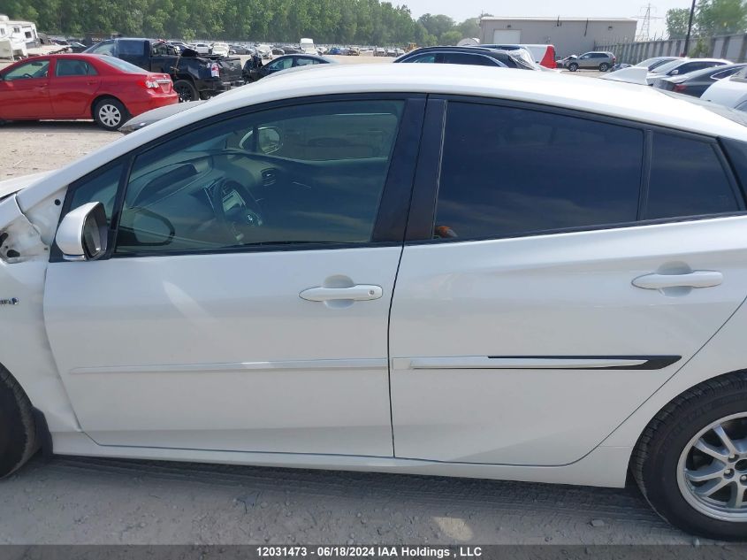 2016 Toyota Prius Technology/Touring VIN: JTDKBRFUXG3017446 Lot: 12031473