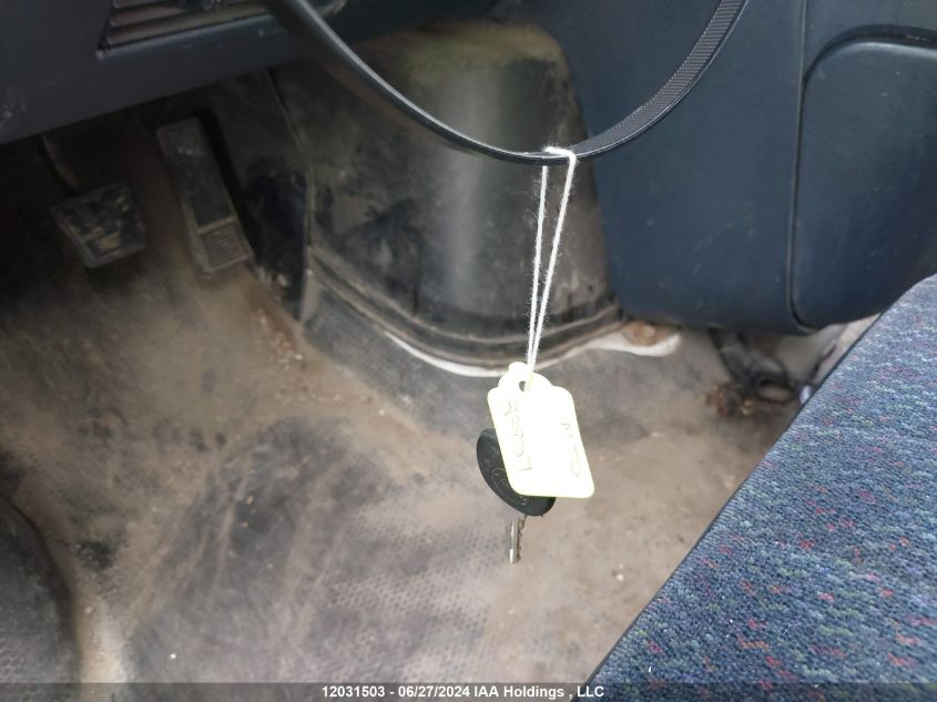 2003 Chevrolet Astro Cargo Van VIN: 1GCDM19X73B103386 Lot: 12031503