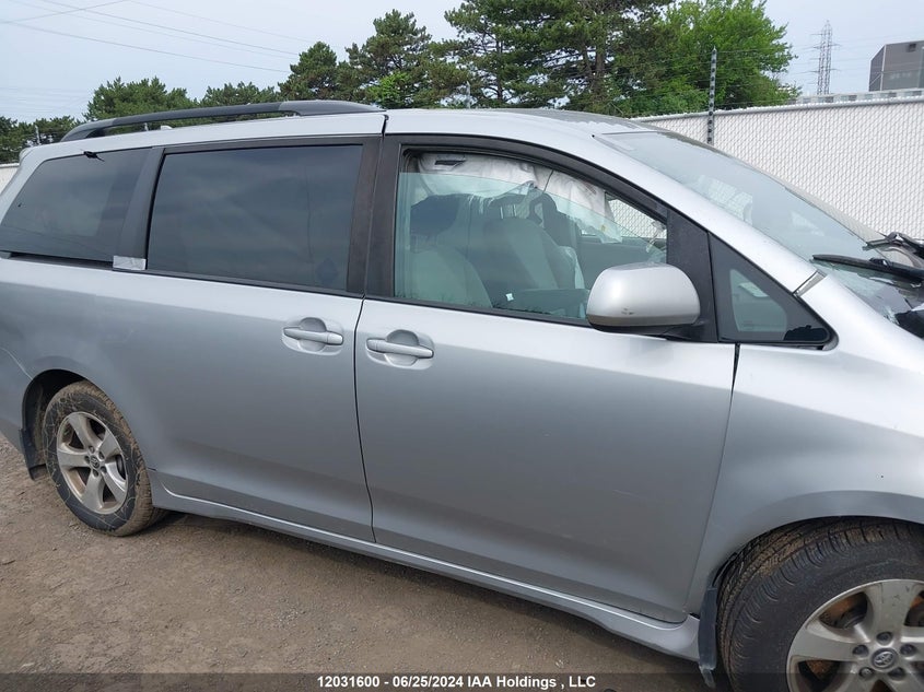 2019 Toyota Sienna Le VIN: 5TDKZ3DC4KS994947 Lot: 12031600