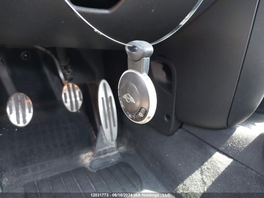 2010 Mini Cooper Hardtop VIN: WMWMF7C58ATX42210 Lot: 12031773