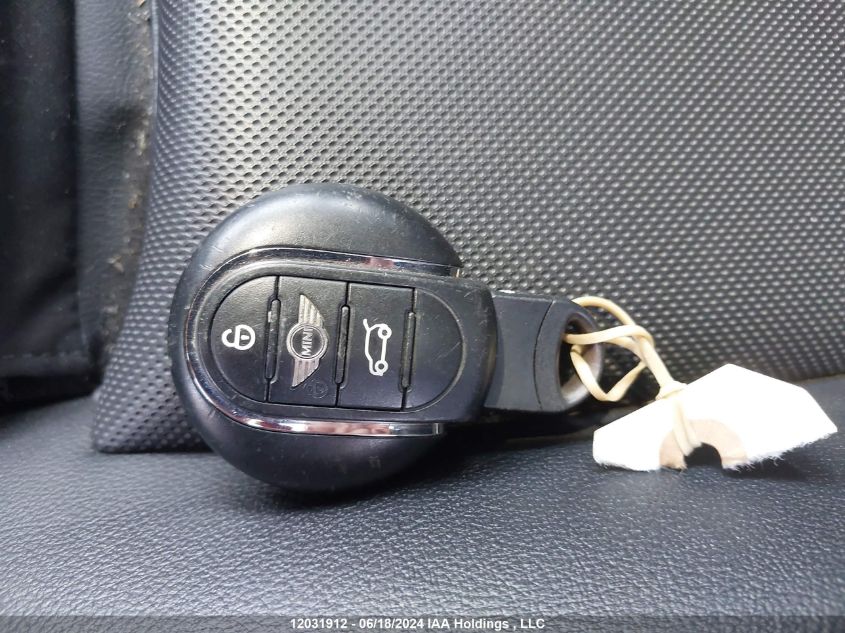 2016 Mini Cooper Clubman VIN: WMWLN9C51G2B31592 Lot: 12031912