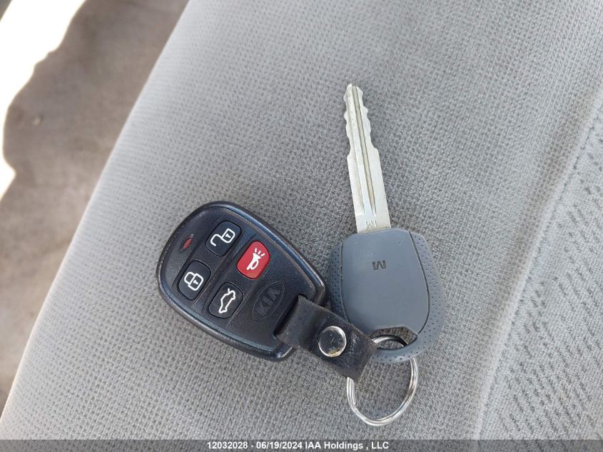 2005 Kia Spectra VIN: KNAFE121255106884 Lot: 12032028