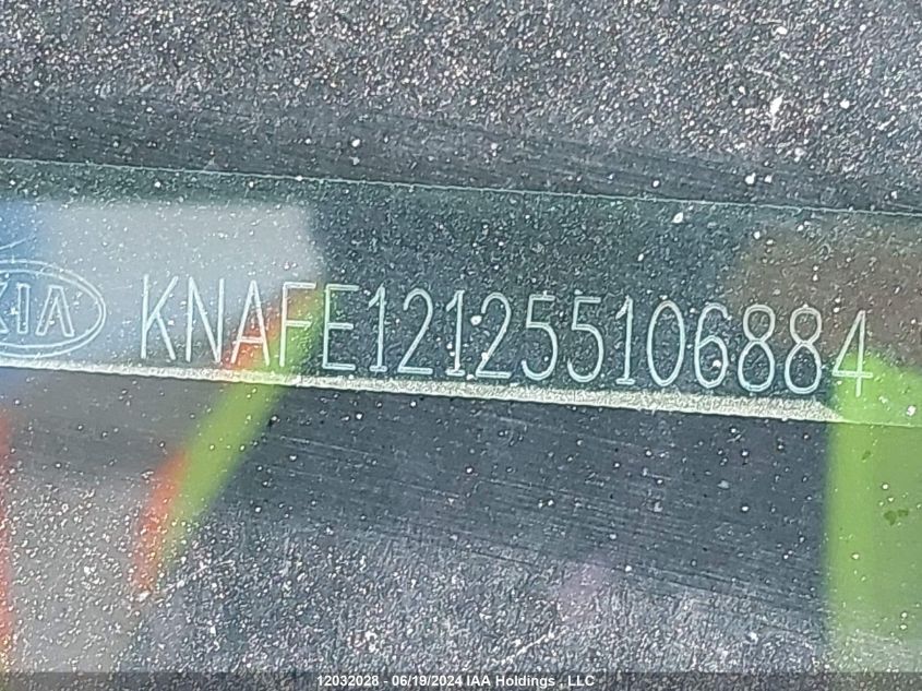 2005 Kia Spectra VIN: KNAFE121255106884 Lot: 12032028