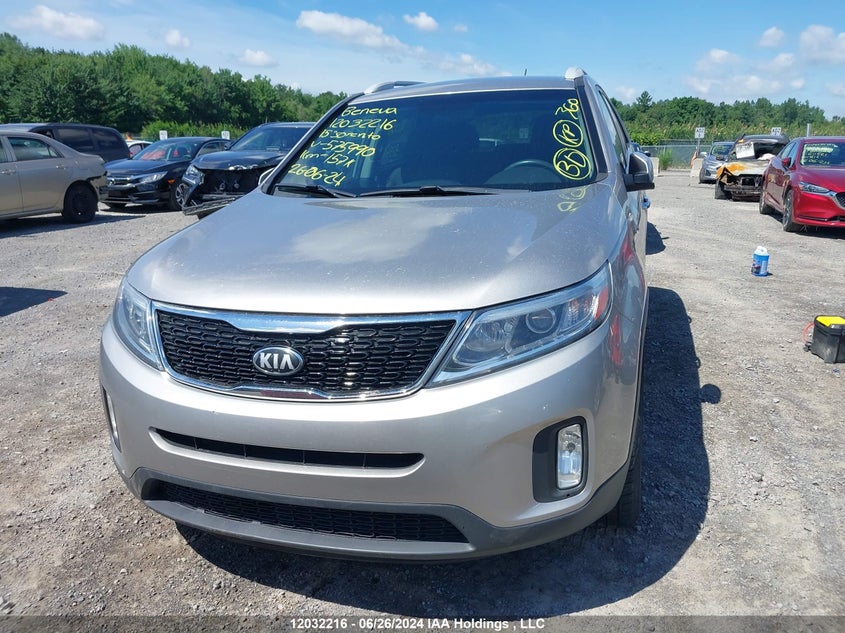 2015 Kia Sorento VIN: 5XYKTCA6XFG575990 Lot: 12032216