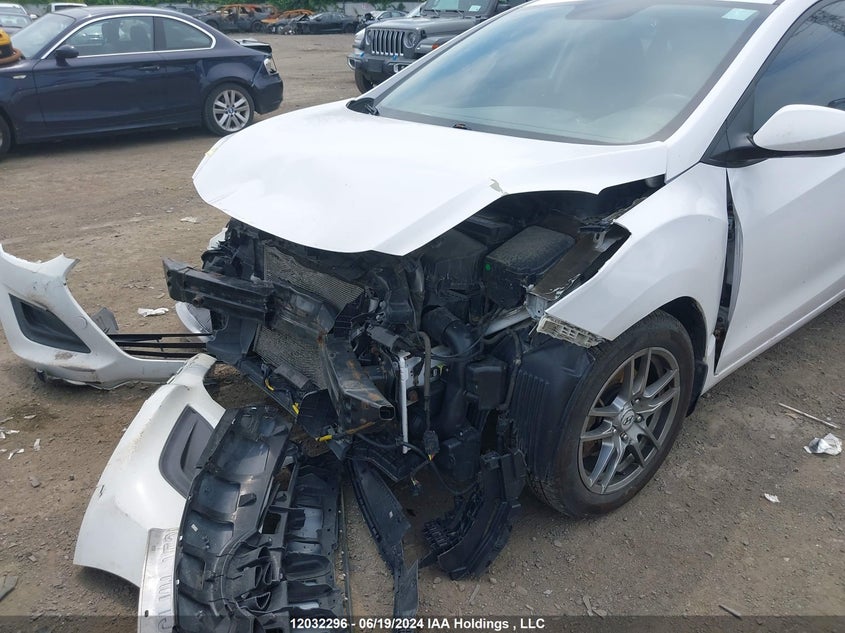 2013 Hyundai Elantra Gt VIN: KMHD25LE3DU124645 Lot: 12032296