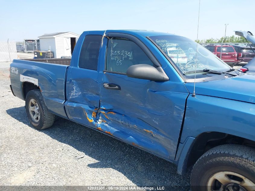 2005 Dodge Dakota St VIN: 1D7HW22N15S353855 Lot: 12032301