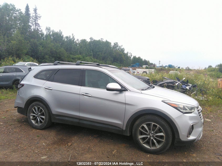 2017 Hyundai Santa Fe VIN: KM8SNDHF0HU229269 Lot: 12032353
