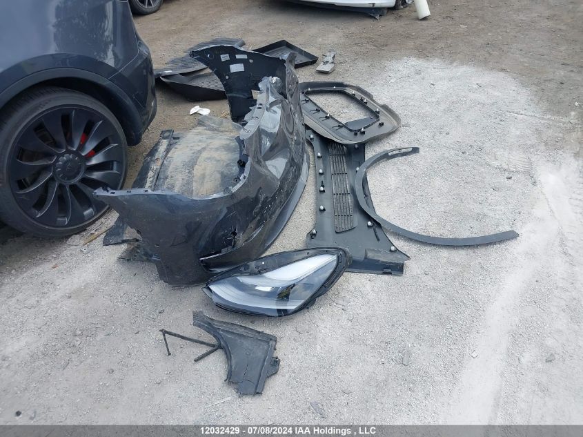 2022 Tesla Model Y VIN: 7SAYGDEF7NF512398 Lot: 12032429