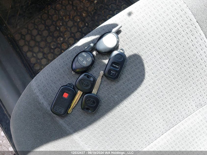 2005 Toyota Corolla Ce/Le/Sport VIN: 2T1BR32E05C916912 Lot: 12032437