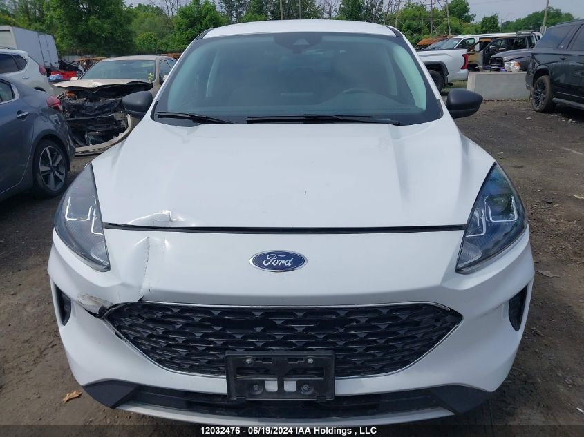 2022 Ford Escape Se VIN: 1FMCU9G60NUB17203 Lot: 12032476