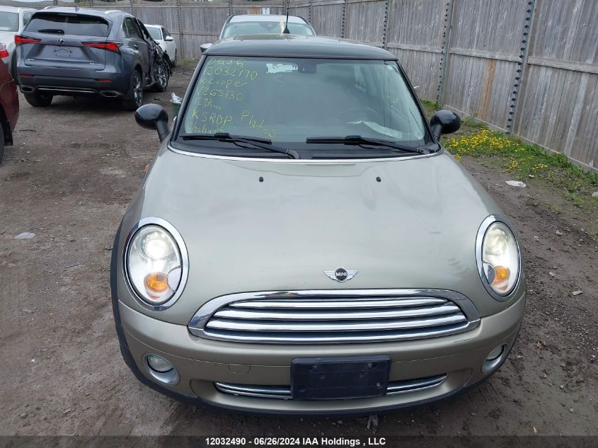 2010 Mini Cooper Hardtop VIN: WMWMF3C56ATZ65130 Lot: 12032490