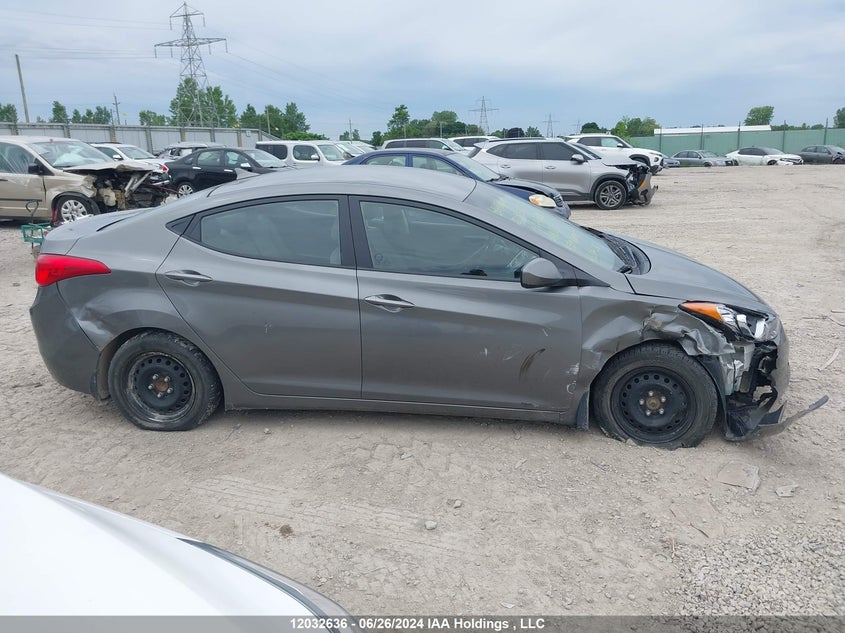 2013 Hyundai Elantra Gls/Limited VIN: 5NPDH4AE3DH166565 Lot: 12032636