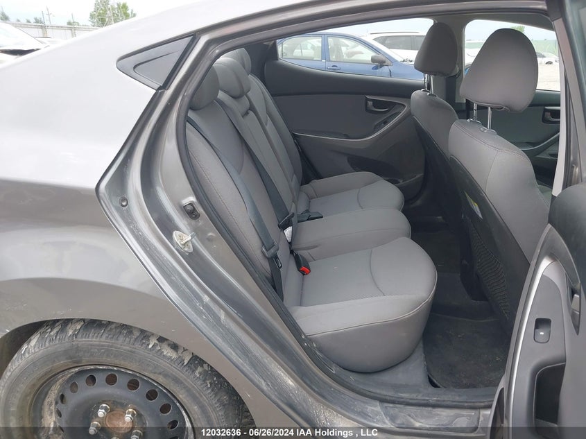 2013 Hyundai Elantra Gls/Limited VIN: 5NPDH4AE3DH166565 Lot: 12032636