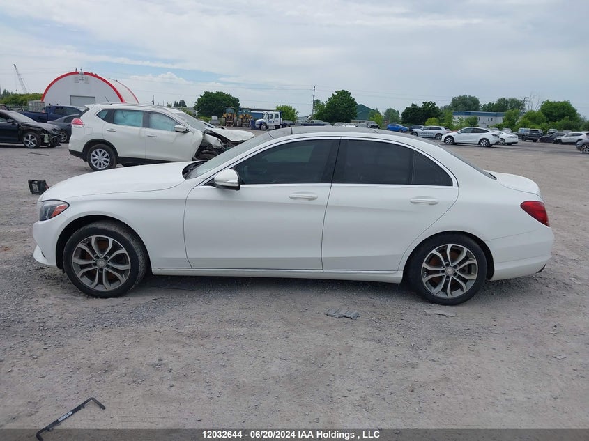 2015 Mercedes-Benz C-Class C 300 VIN: 55SWF4KB7FU015411 Lot: 12032644