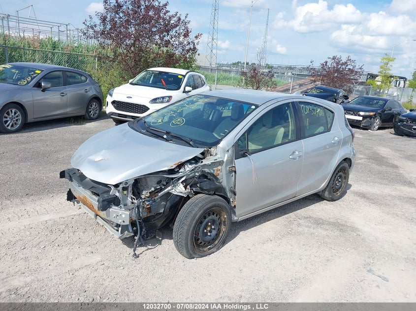 2015 Toyota Prius C Technology VIN: JTDKDTB32F1092897 Lot: 12032700