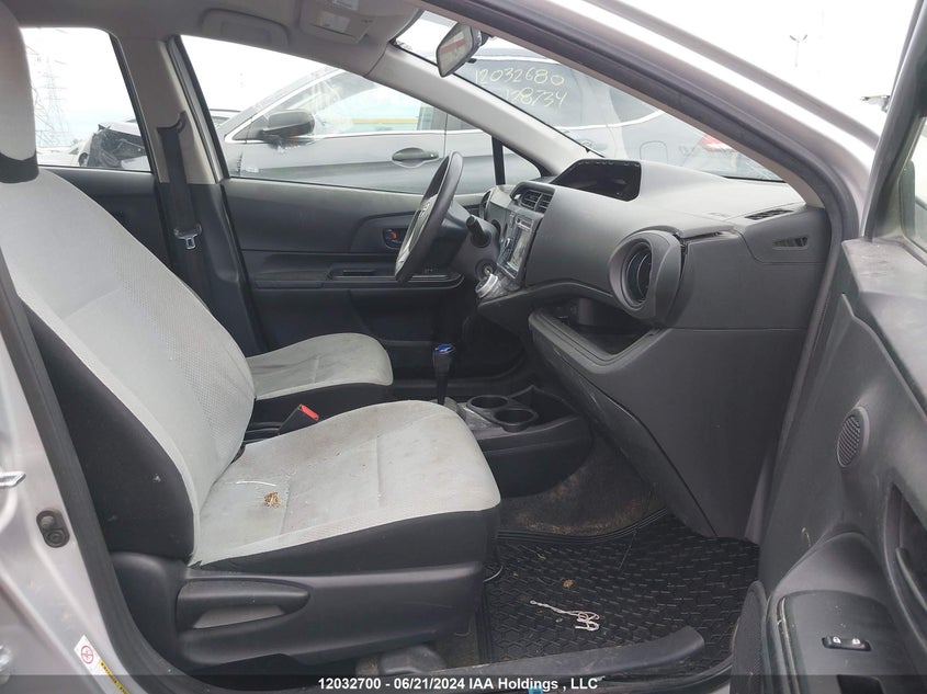 2015 Toyota Prius C Technology VIN: JTDKDTB32F1092897 Lot: 12032700